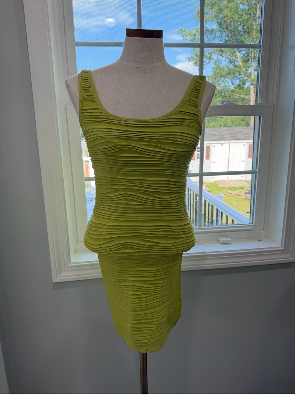 Forever 21 Lime Green Textured Strapless Dress